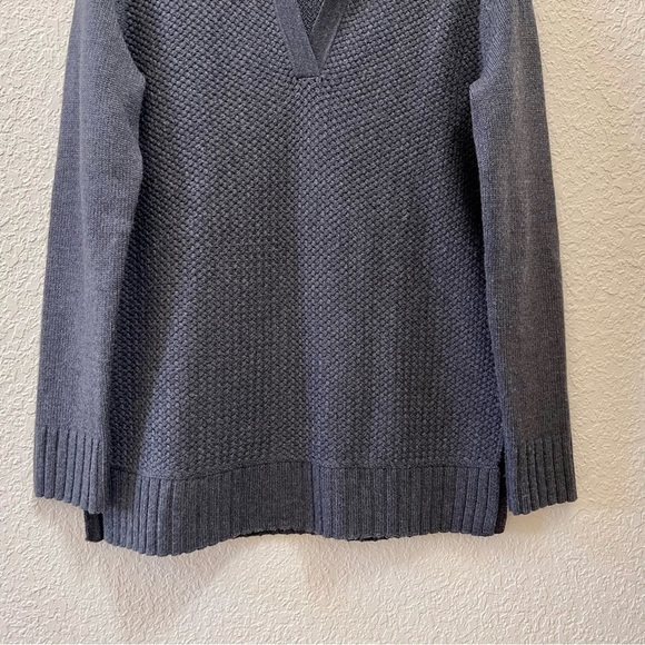 Tory Burch Sweater Henley Melange Wool Honeycomb Classic Minimalist Academia M - Picture 4 of 8